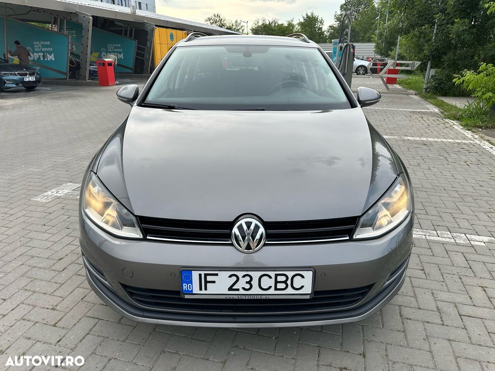 Volkswagen Golf - 2