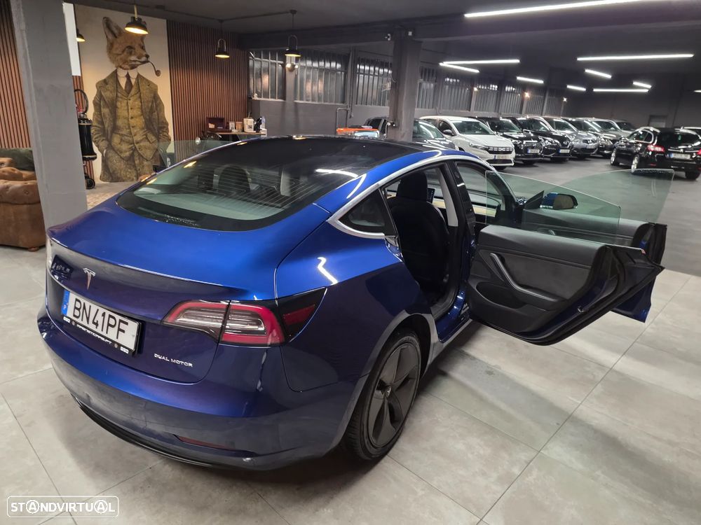 Tesla Model 3 - 16