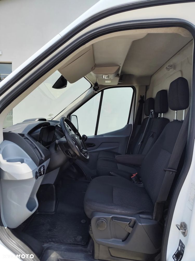 Ford Transit - 8
