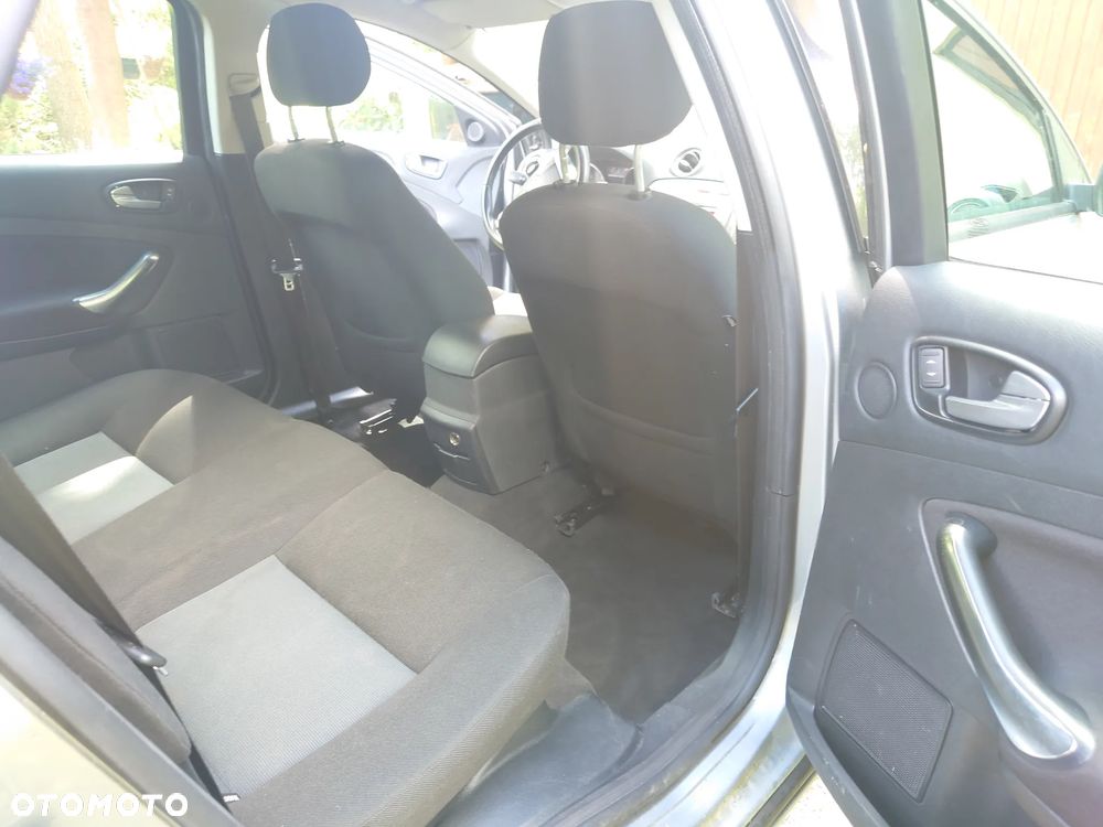 Ford Mondeo - 3