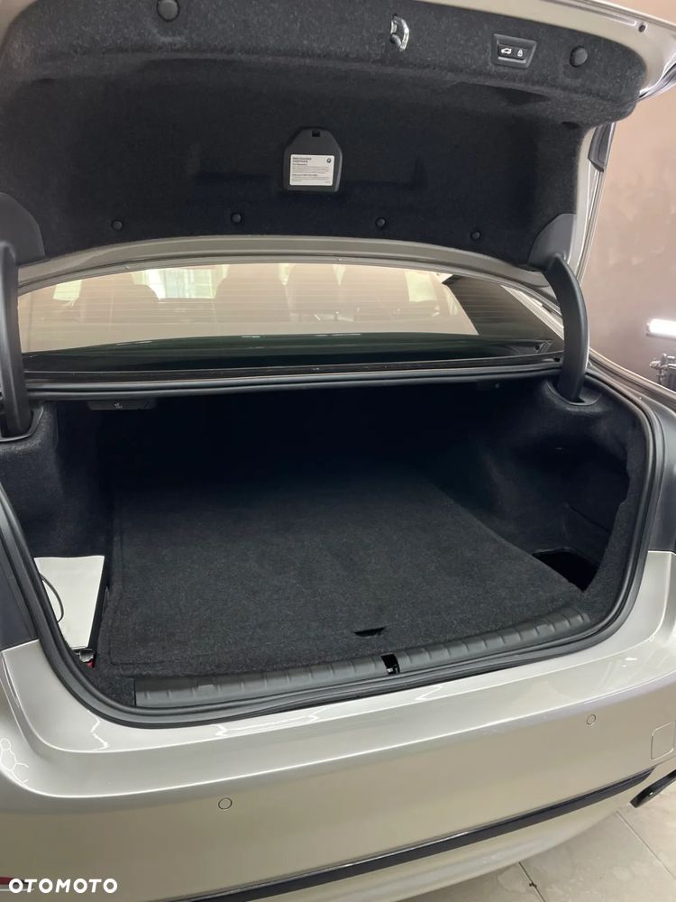 BMW Seria 5 540i xDrive Sport Line - 20