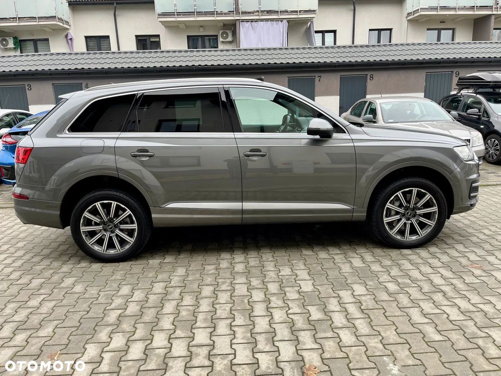 Audi Q7 - 40