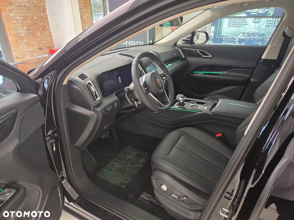 Hongqi HS3 2.0T AWD - 12