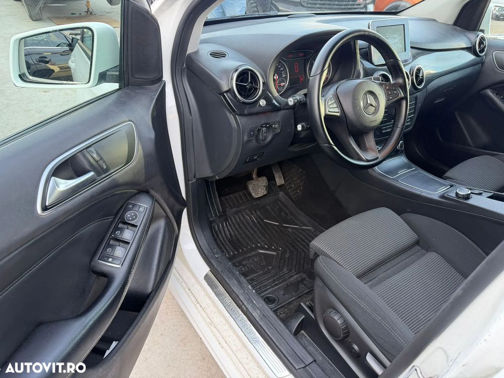 Mercedes-Benz B 220 CDI BlueEfficiency Aut. - 26