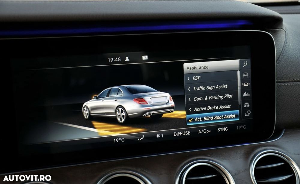 Mercedes-Benz E 220 d Aut. - 13