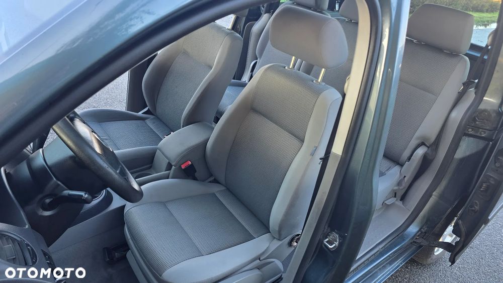 Volkswagen Caddy 1.6 Familie (7-Si.) - 25
