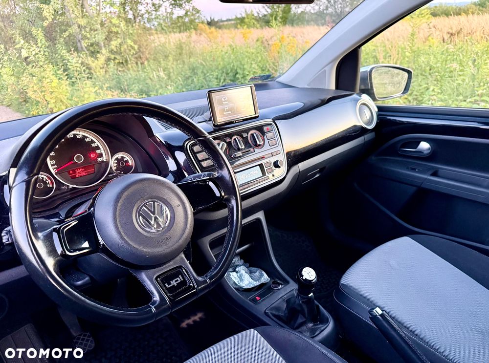 Volkswagen up! - 5