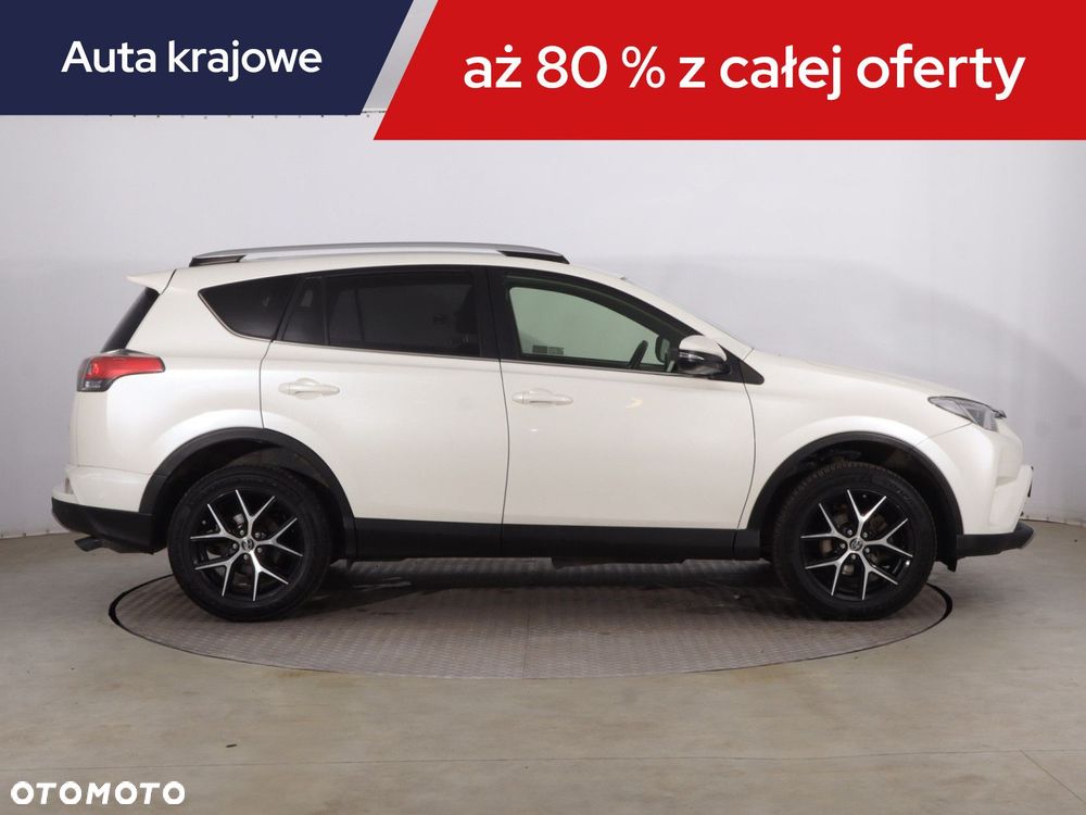 Toyota RAV4 - 8