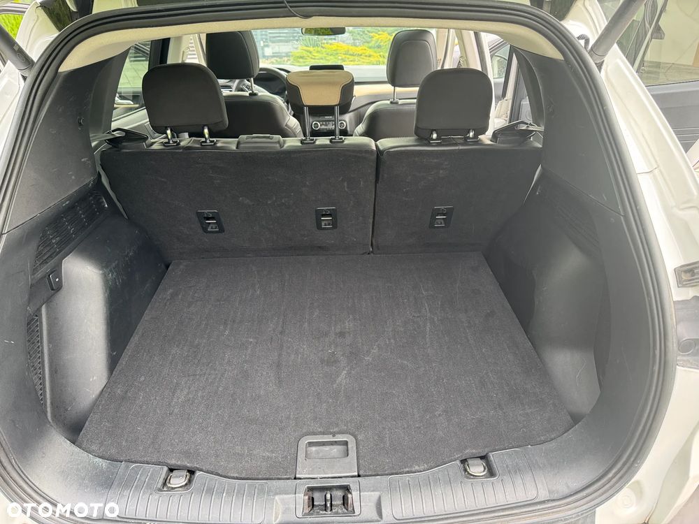 Ford Kuga 2.5 FHEV FWD Titanium eCVT - 17