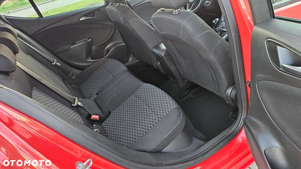 Opel Astra 1.4 Turbo Dynamic - 12