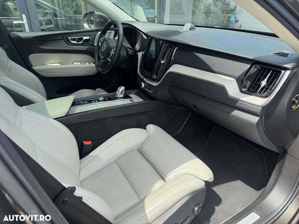 Volvo XC 60 T8 Twin Engine AWD Inscription - 10