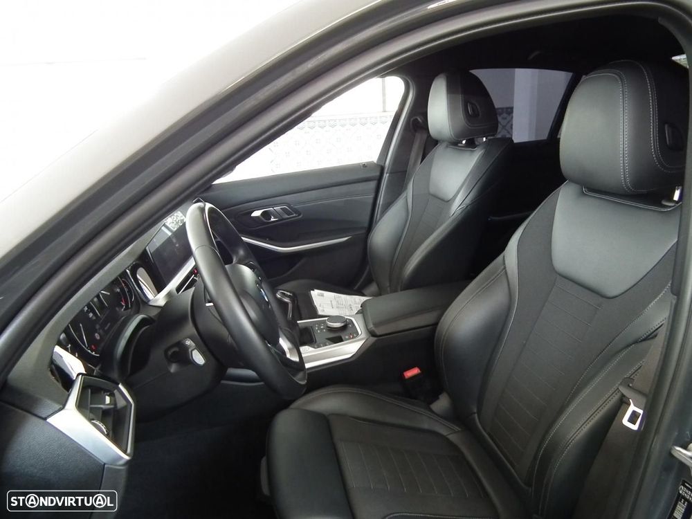 BMW 318 d Line Sport - 10