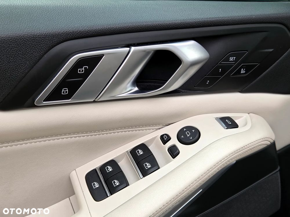 BMW X5 xDrive30d mHEV - 24