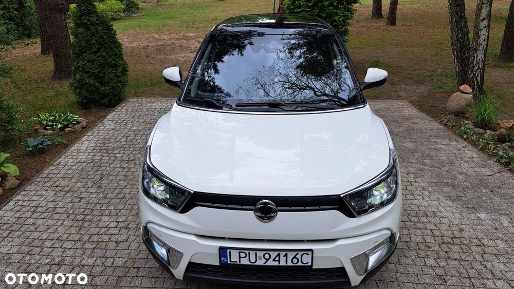 SsangYong/KGM Tivoli e-XDi 160 2WD Black+White - 16