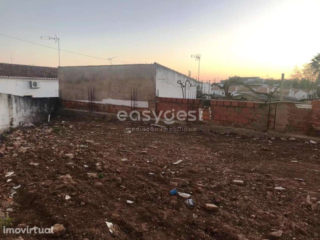 Moradia para recuperar no centro de Salvada com 356 m2 - Grande imagem: 4/12