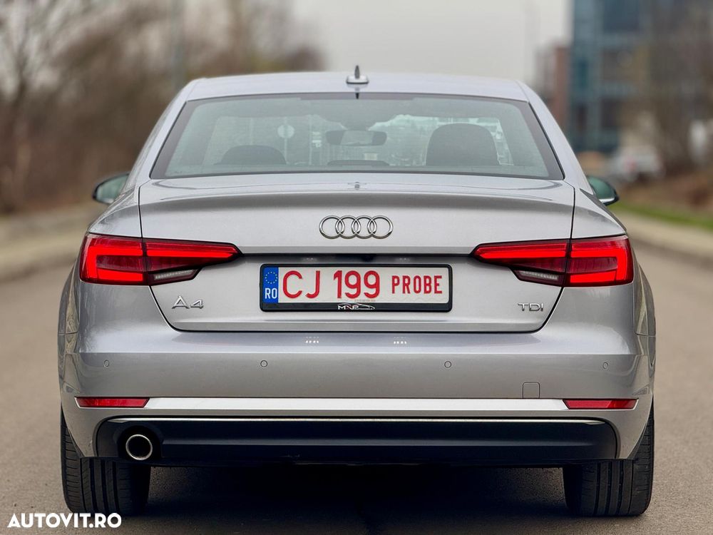 Audi A4 2.0 TDI DPF multitronic S line Sportpaket - 11