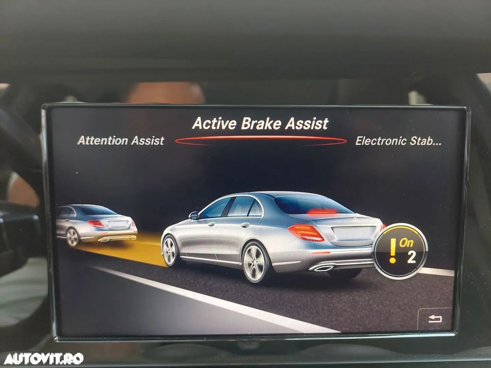 Mercedes-Benz E 200 4MATIC Aut. - 9