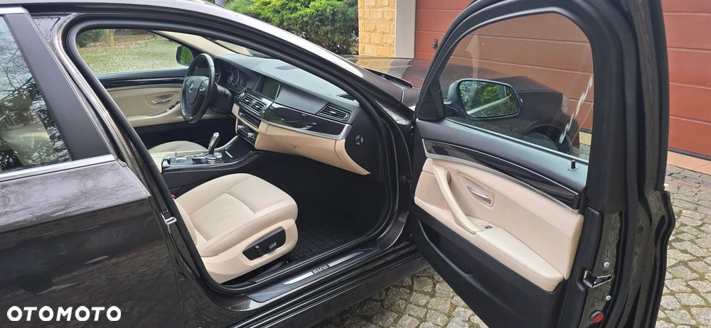 BMW Seria 5 520d - 14