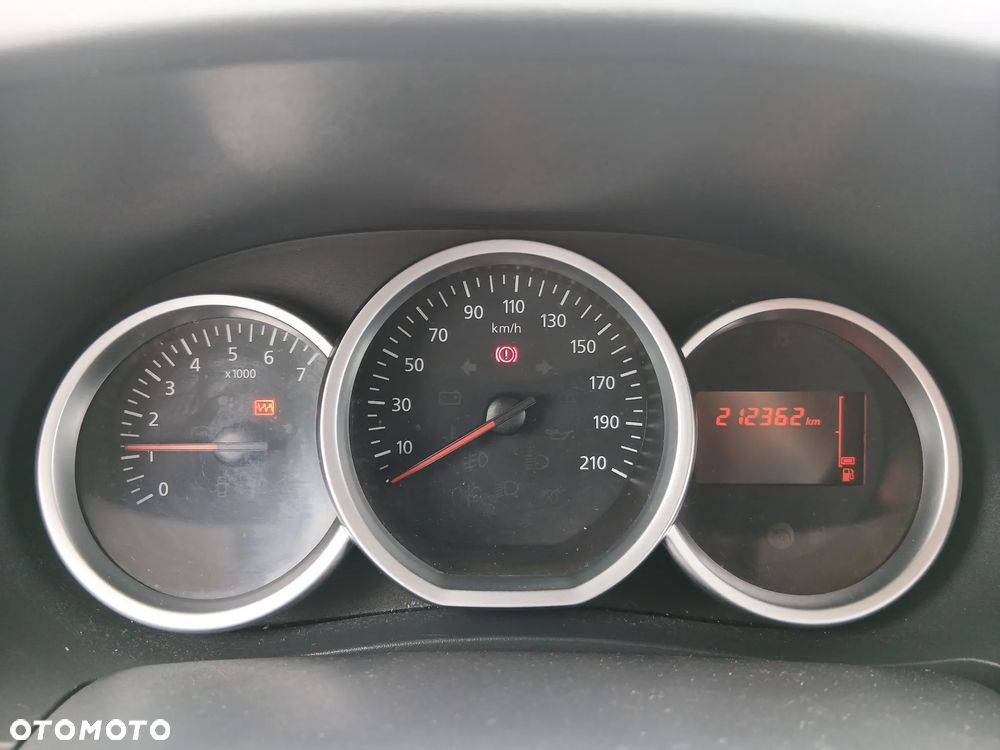 Dacia Lodgy 1.6 SCe Stepway S&S - 11