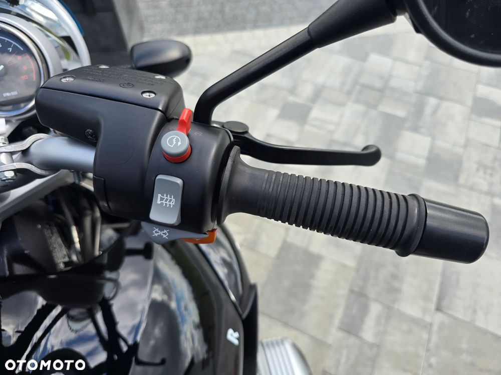 BMW R - 19