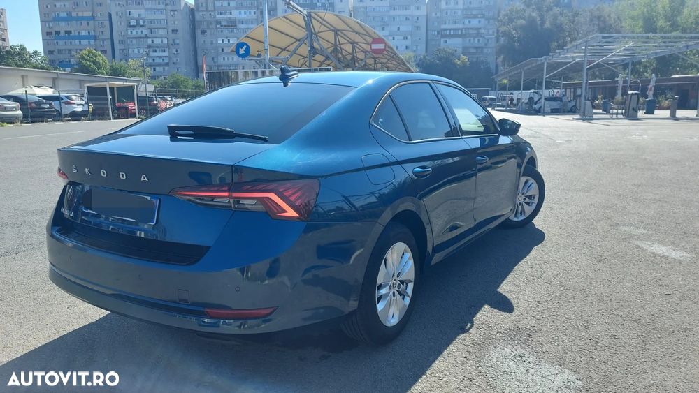 Skoda Octavia 2.0 TDI DSG First Edition - 2