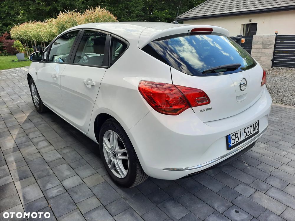 Opel Astra 1.6 Style - 8