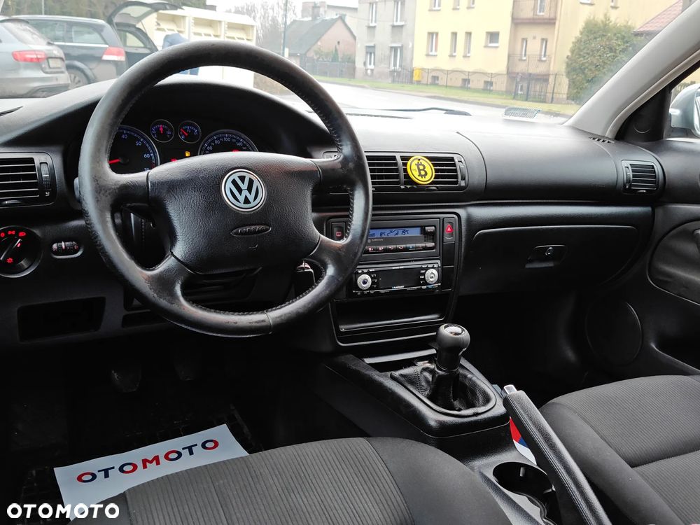 Volkswagen Passat 2.0 Exclusive - 28