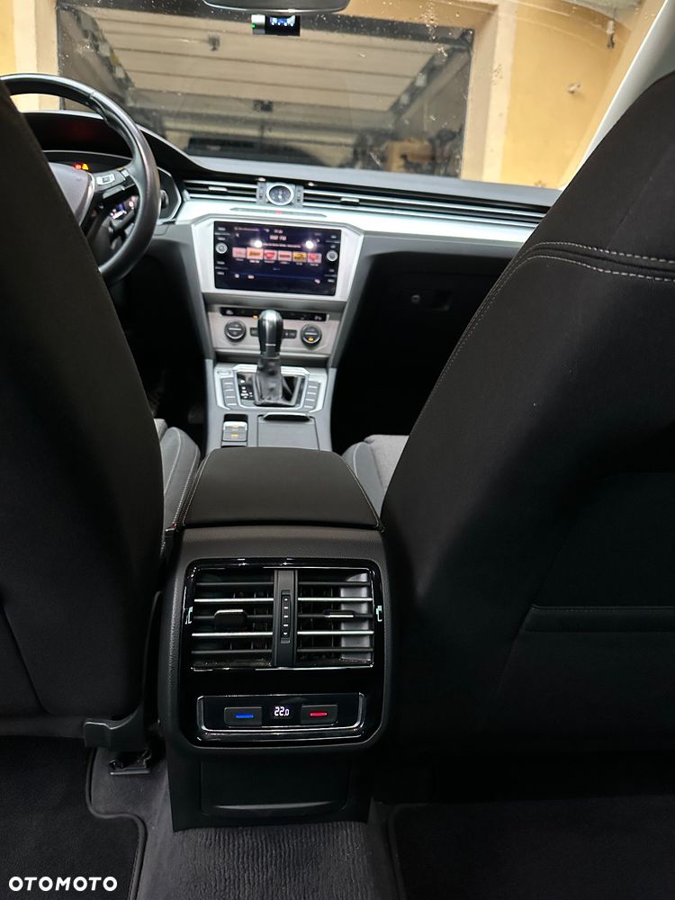 Volkswagen Passat 2.0 TDI BMT Comfortline DSG - 9