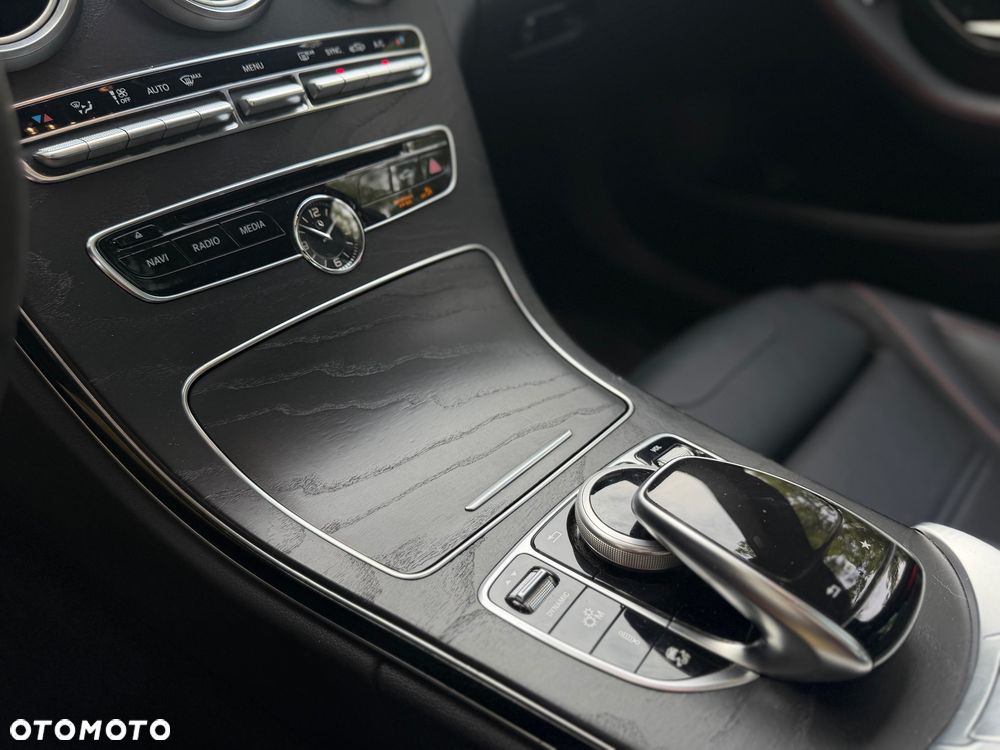 Mercedes-Benz Klasa C 450 AMG 4-Matic 7G-TRONIC - 18