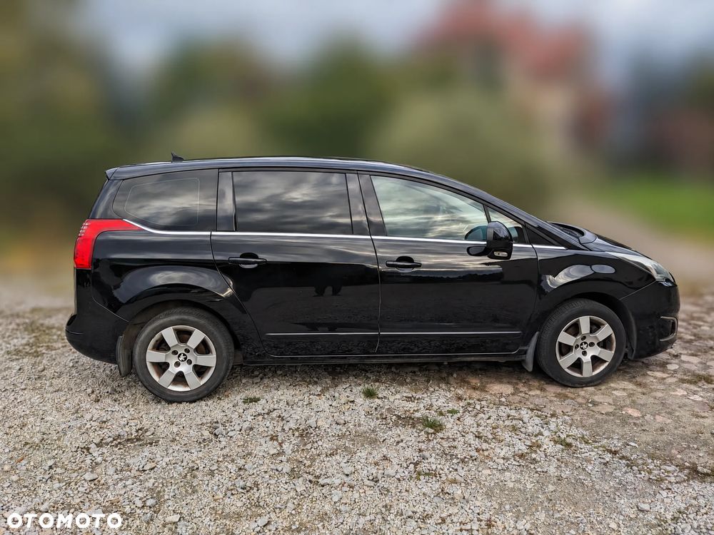 Peugeot 5008 - 6