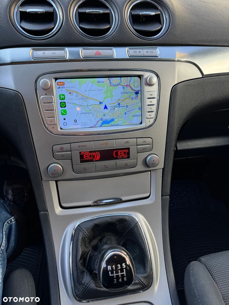 Ford S-Max - 20