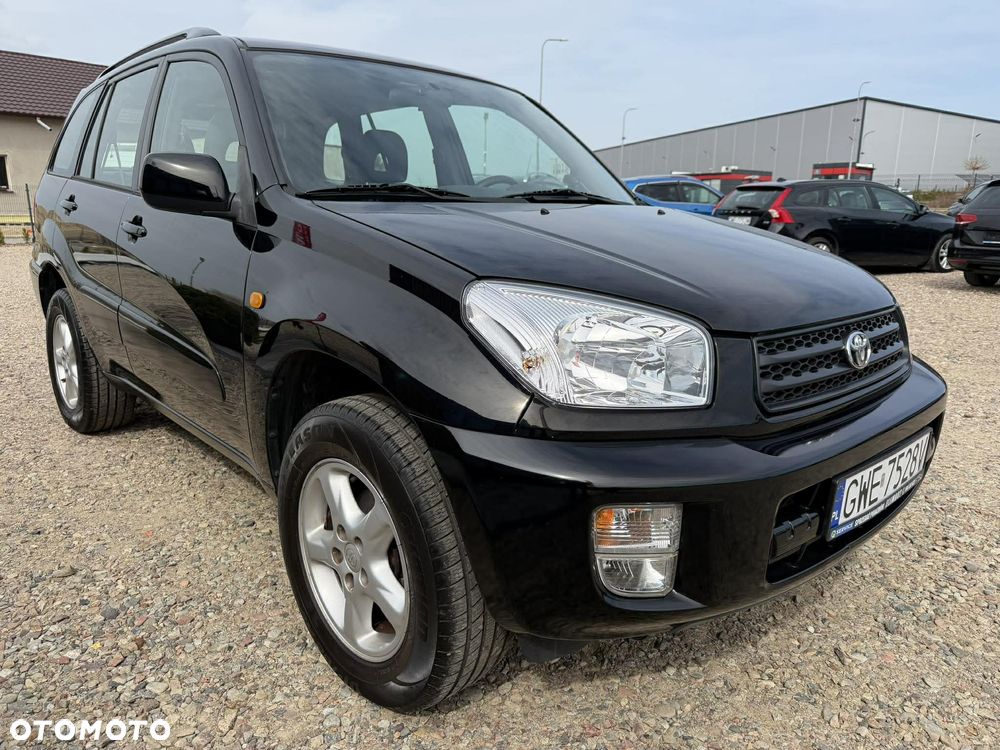 Toyota RAV4 1.8 VVT-i 4x2 - 2