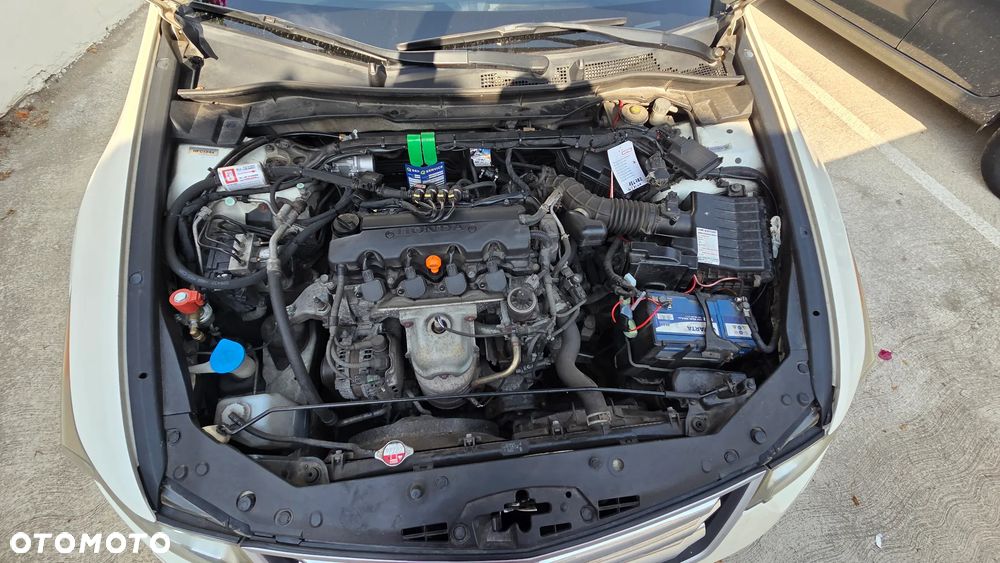 Honda Accord 2.0 Executive - 16