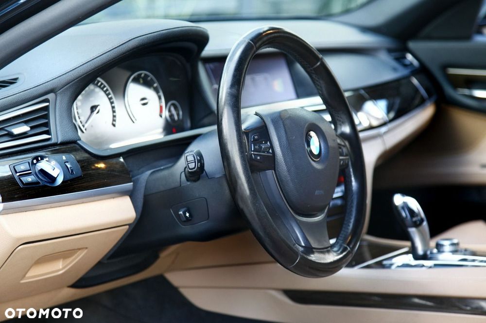 BMW Seria 7 740d - 14