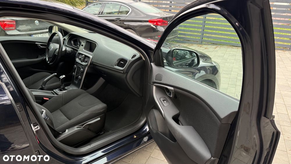 Volvo V40 D2 Summum - 31