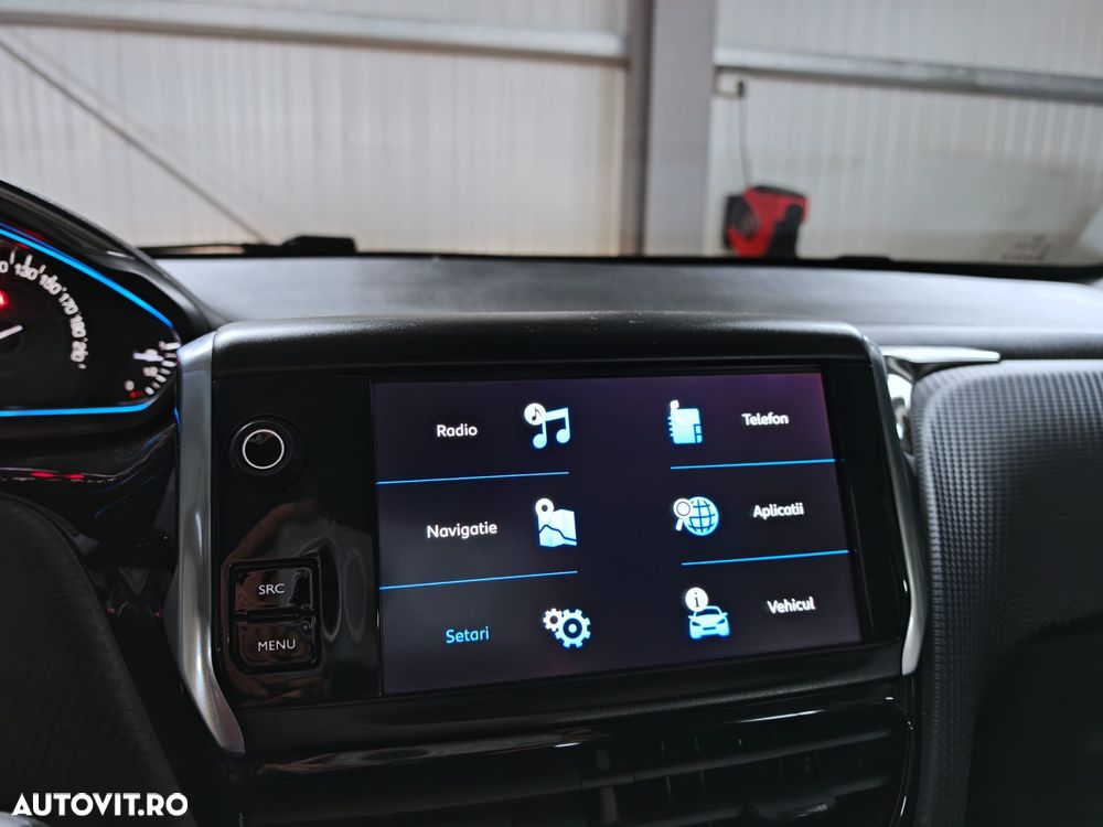 Peugeot 2008 PureTech 110 GPF Stop&Start EAT6 Allure - 27
