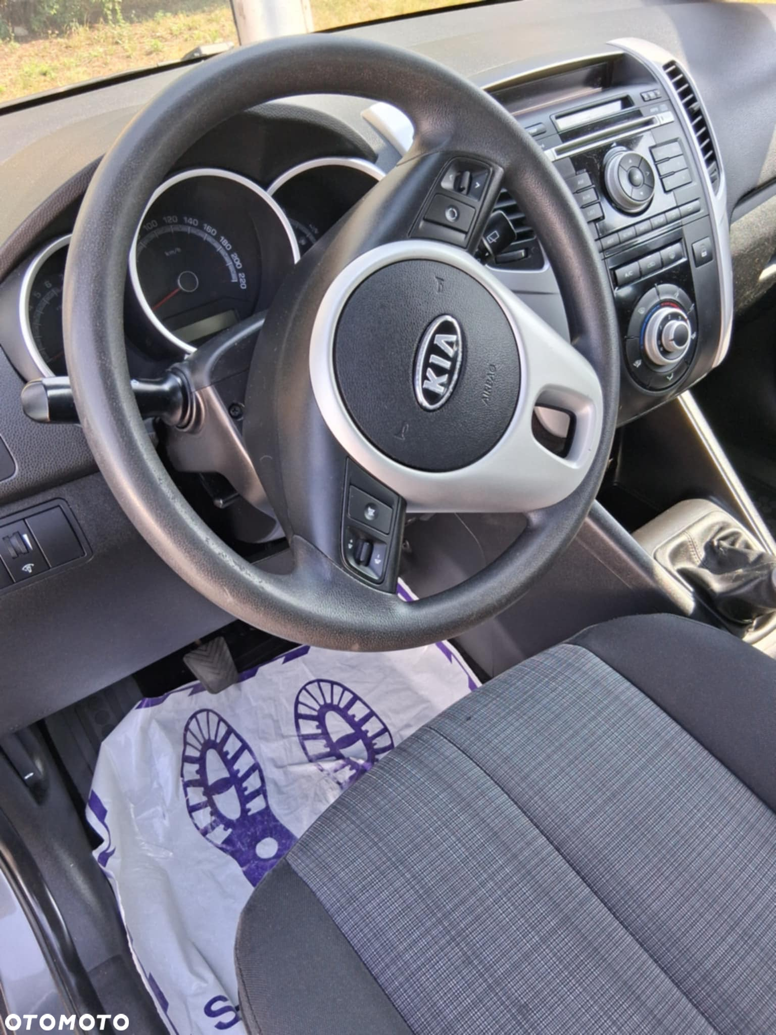 Kia Venga - 5