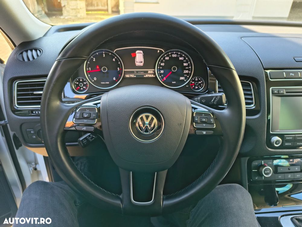 Volkswagen Touareg 3.0 V6 TDI BMT - 7