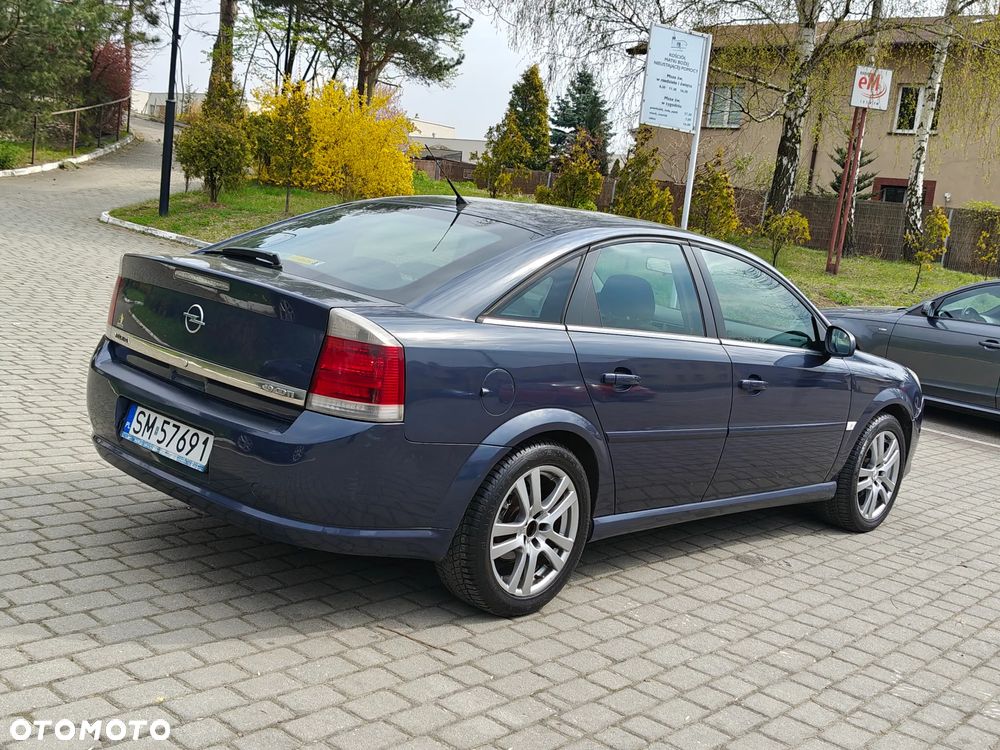 Opel Vectra 1.9 CDTI DPF Cosmo - 1