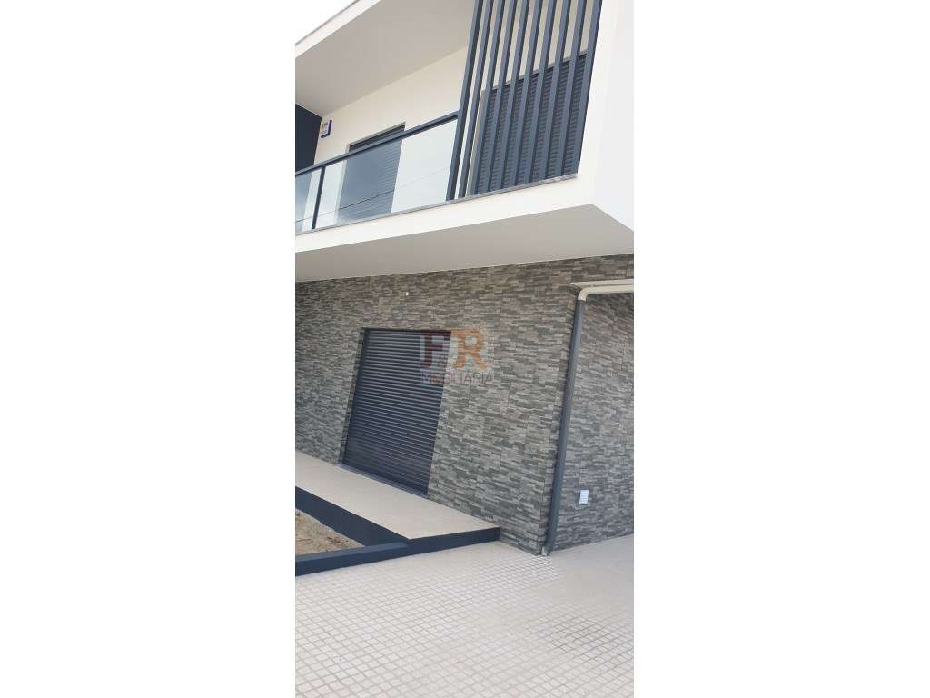MORADIAS NOVAS T3 em Construção. Fernão Ferro - Grande imagem: 5/28