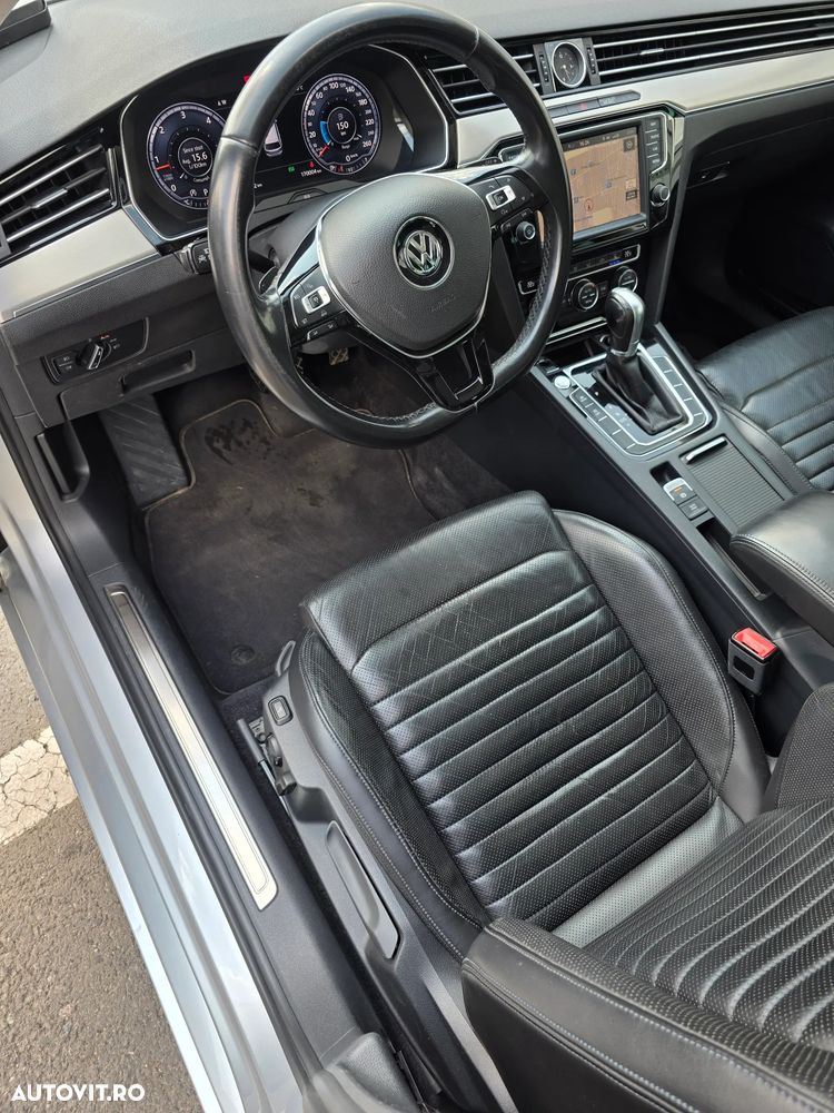 Volkswagen Passat 2.0 TDI (BlueMotion Technology) DSG Highline - 11