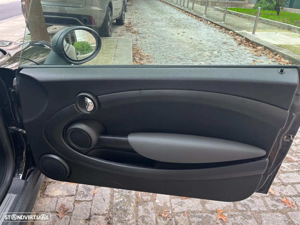 MINI 3 Portas One 1.4 - 17