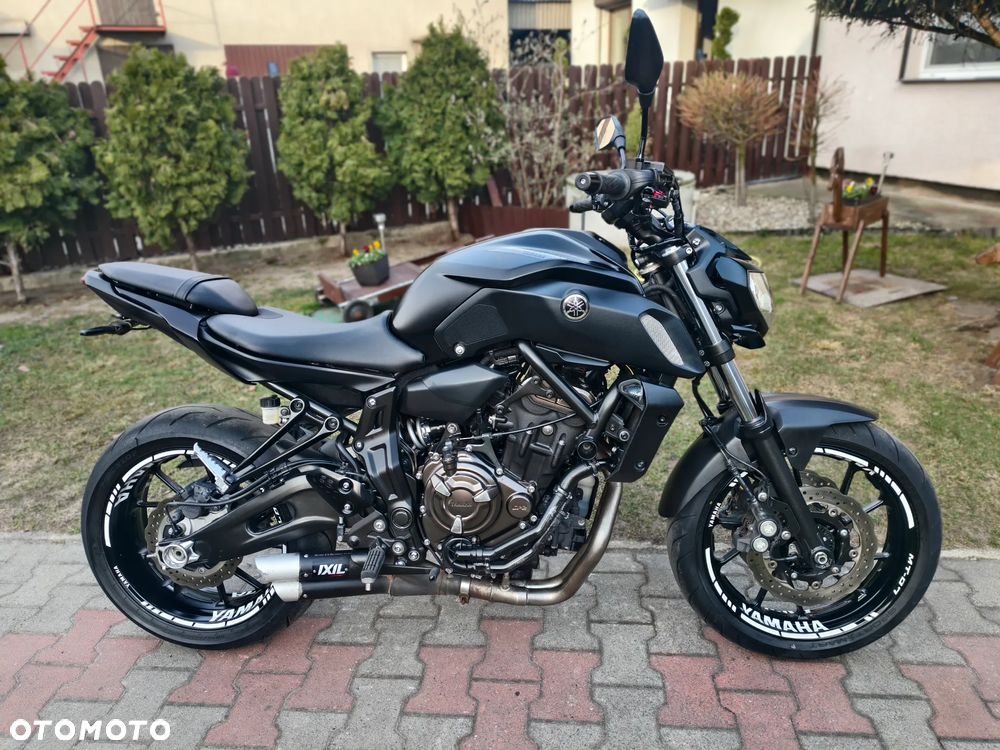 Yamaha MT - 2