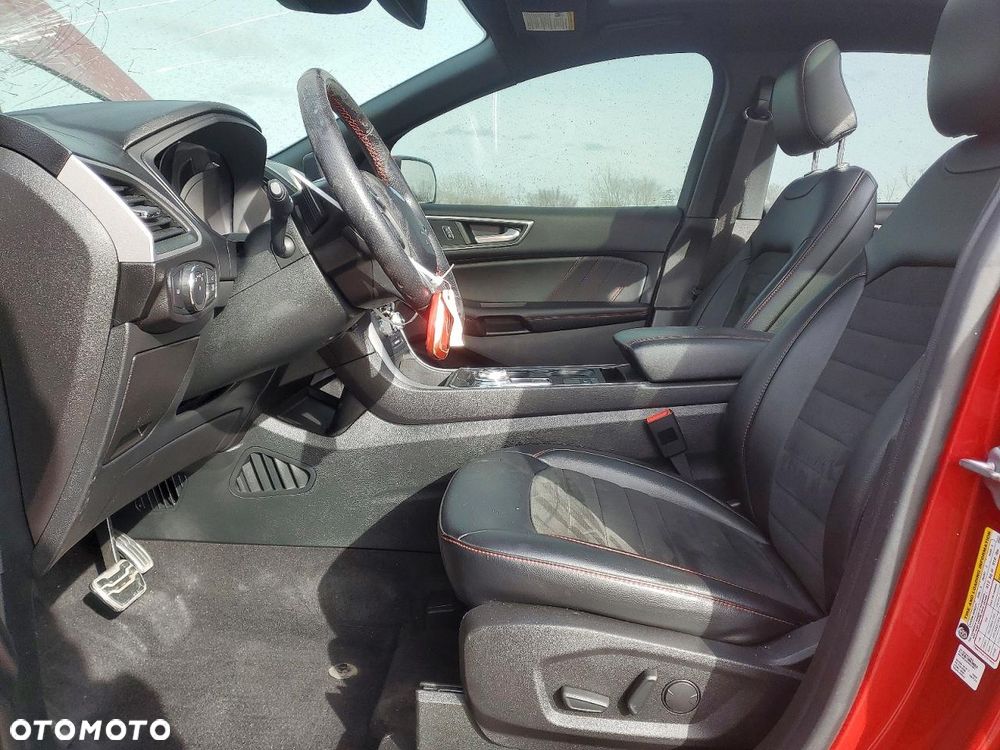 Ford Edge - 8