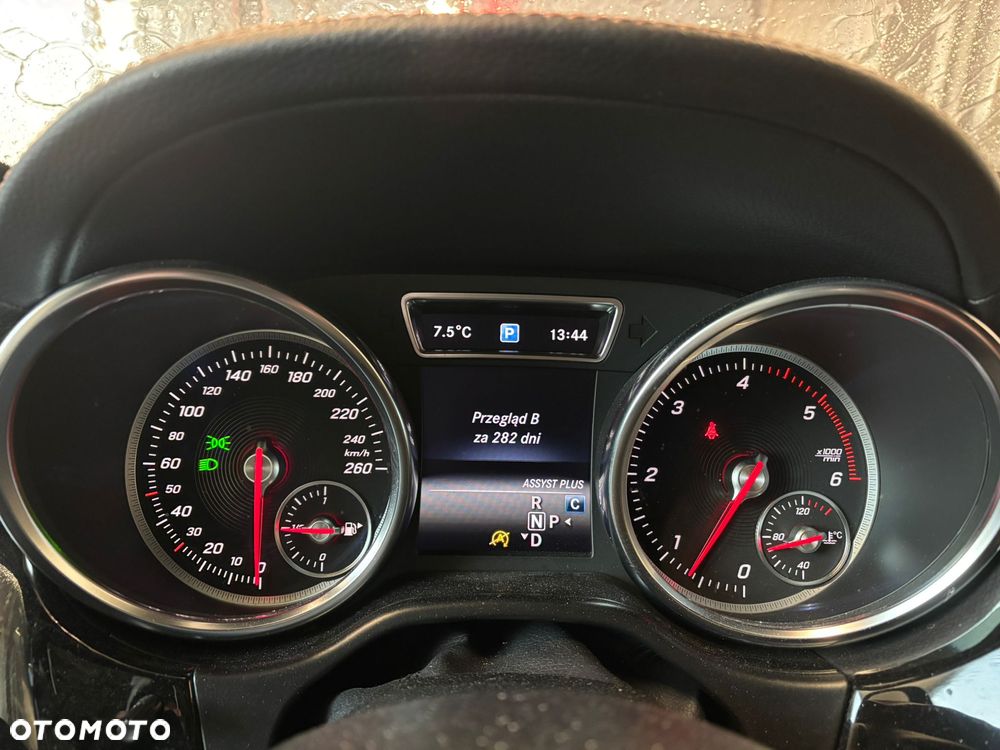 Mercedes-Benz GLE 350 d 4-Matic - 36