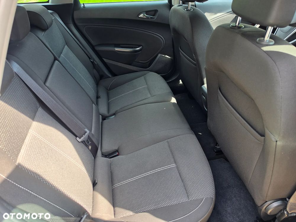 Opel Astra 1.7 CDTI DPF Innovation - 12