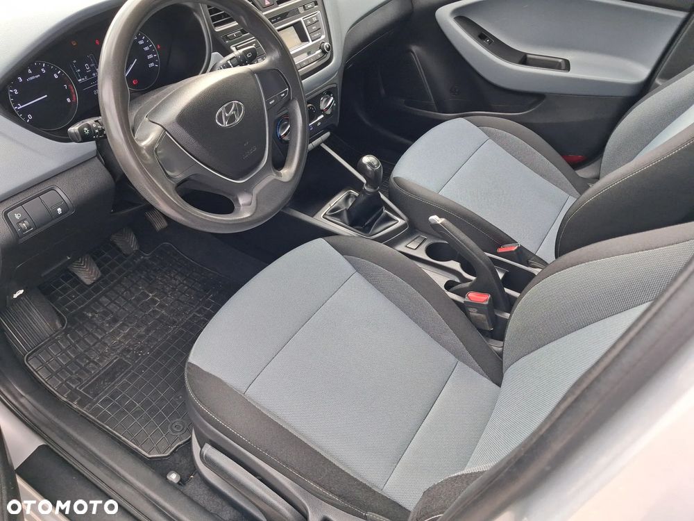 Hyundai i20 blue 1.2 Classic - 6