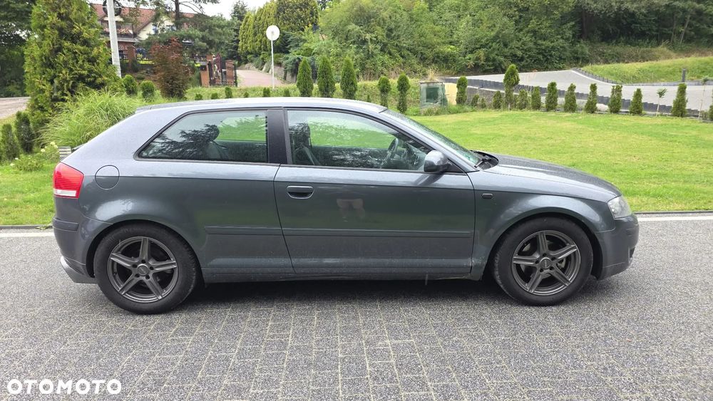 Audi A3 3-drzwiowe 1.6 S Line Sportpaket plus - 8