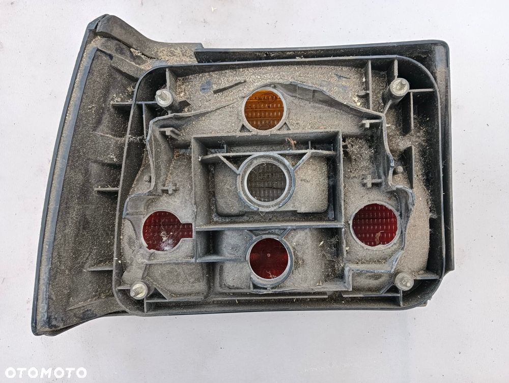 Lampa prawy tył VW Jetta II - 2