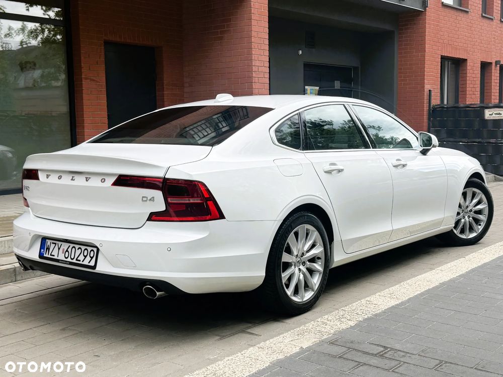 Volvo S90 D4 Momentum - 11